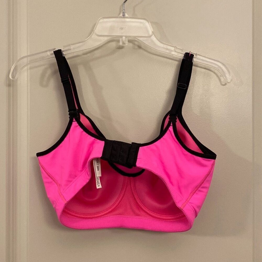 Victoria’s Secret sports bra size 34DDD - Picture 3 of 7